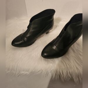 Tender Tootsies Now Boots Size 8